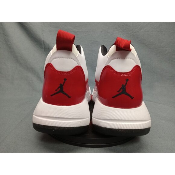 Nike Jordan Maxin 200 (GS) Boys Sneakers White Red Size 6 NEW NO BOX! - Picture 6 of 11